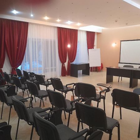 Hotel Miraj - Restaurant & Sauna & Biliard Poiana Brasov Εξωτερικό φωτογραφία