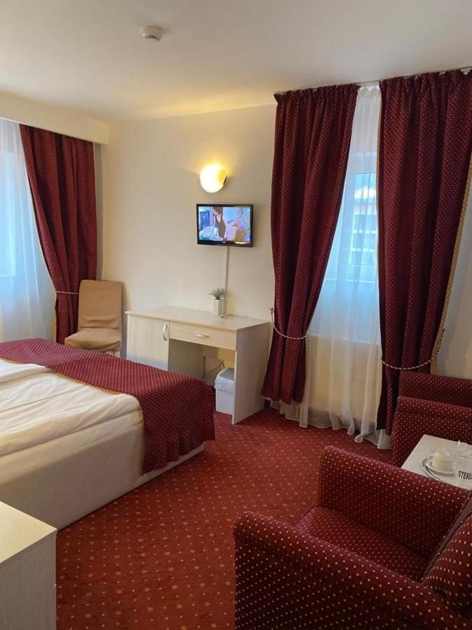 Hotel Miraj - Restaurant & Sauna & Biliard Poiana Brasov Εξωτερικό φωτογραφία