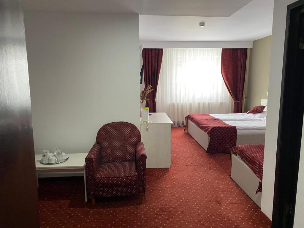 Hotel Miraj - Restaurant & Sauna & Biliard Poiana Brasov Δωμάτιο φωτογραφία